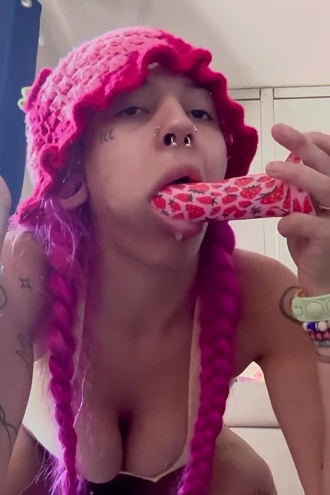 Dildo Sucking Deep-throating Teen Drool Face-fucking
