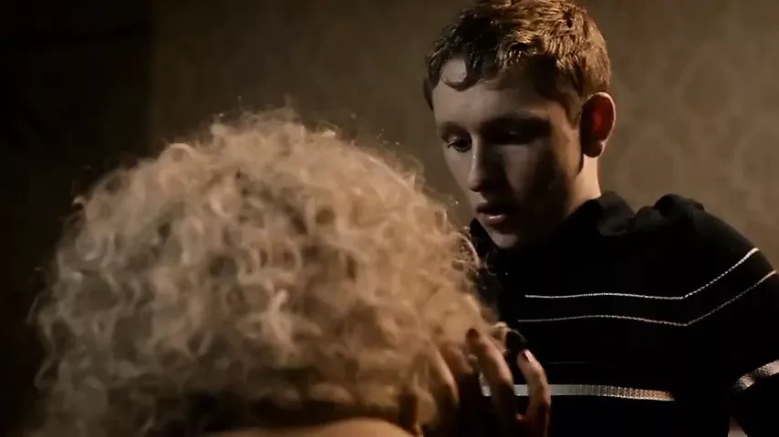 Maggie Gyllenhaal裸照真实口交