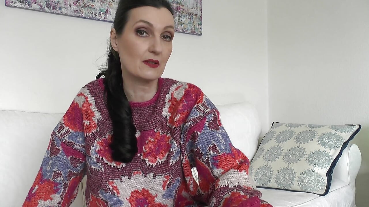 4 ημέρες πριν από το γάμο σας: Ταμπού συνάντηση - χύστε στο πουλόβερ μου, Lady Victoria Valente