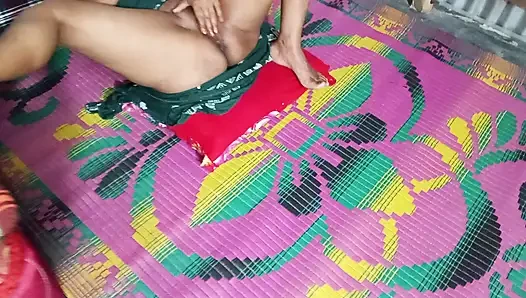 Desi aunty with with at home alone sexy videos