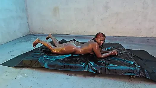 Nilmini sheron dushantha don çifti ile yağlı banyo ve sert sikiş seksi banyo