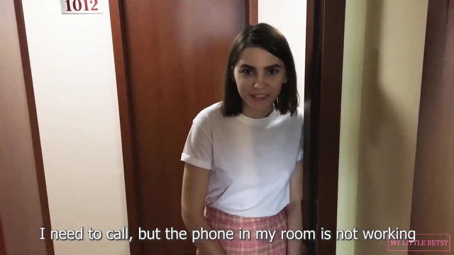 Let the Juicy Neighbor in My Hotel Room, Fucked Her and Cum Twice
