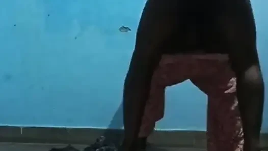 Yangzi mia khalifa gibi amını siktirmek istiyor
