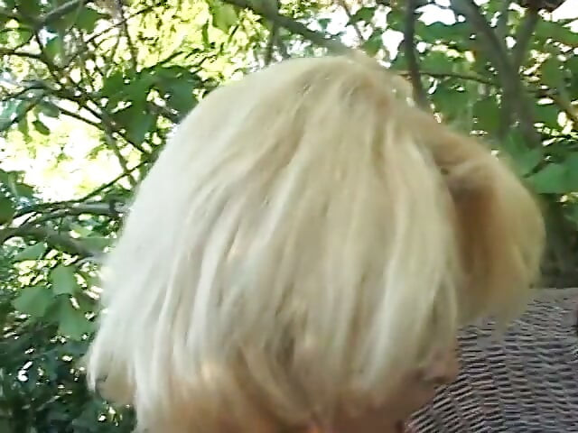 Bi dude enjoys getting fucked with a huge pole and a dildo