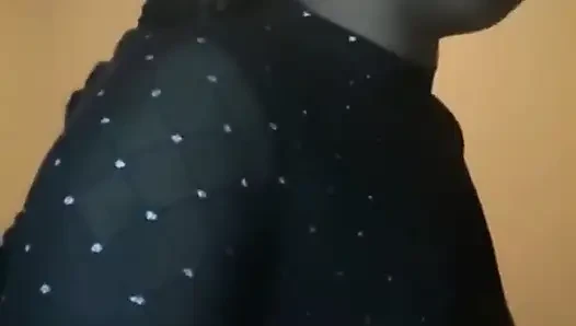 Мой отчим переехал с нами и поздно ночью мы развлекаемся немного