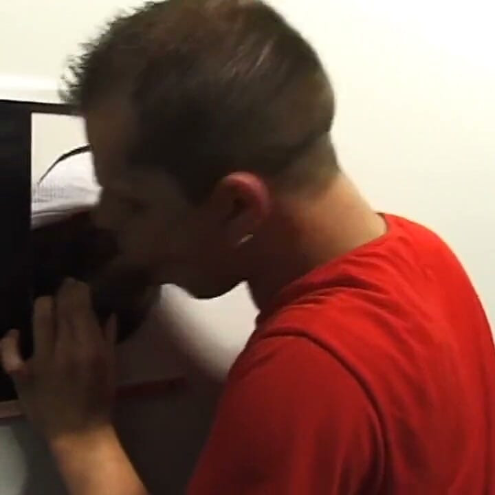 Βίντεο πορνό παλιάς εποχής, Twink πιπίζει Straight σε Glory Holes