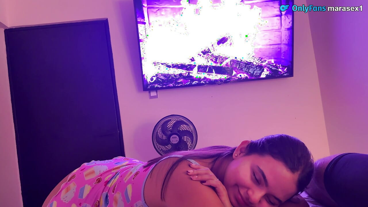 Best friend let me fuck your creamy pussy before we fuck