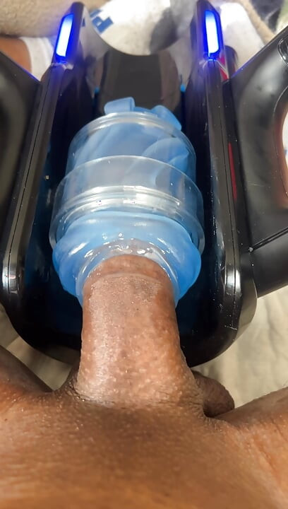 Watch me be stroked off by machine