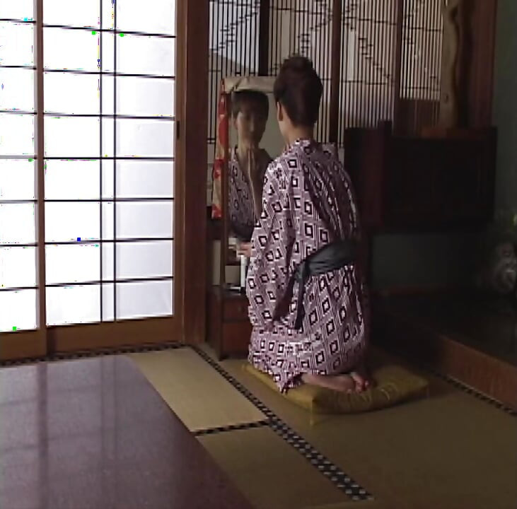 P135G01 In the good old days of the Showa era, mature women who married into hot spring inns were considered high-class call girls in their youth! A sensual erotic drama that begins with an encounter with an old customer!