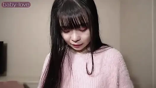 Pacar rambut hitam yang nakal. Cewek ini ngentot pacarnya di tengah adegan sebelum dicrot di dalam