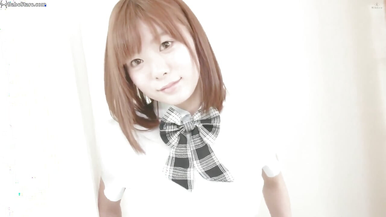ชาวเอเชียน่ารักและตาหยั่งไห้คุณ