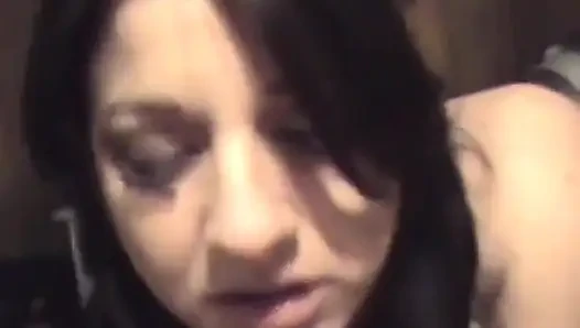 Selena Skye büyük yarakla gırtlağına kadar alıyor