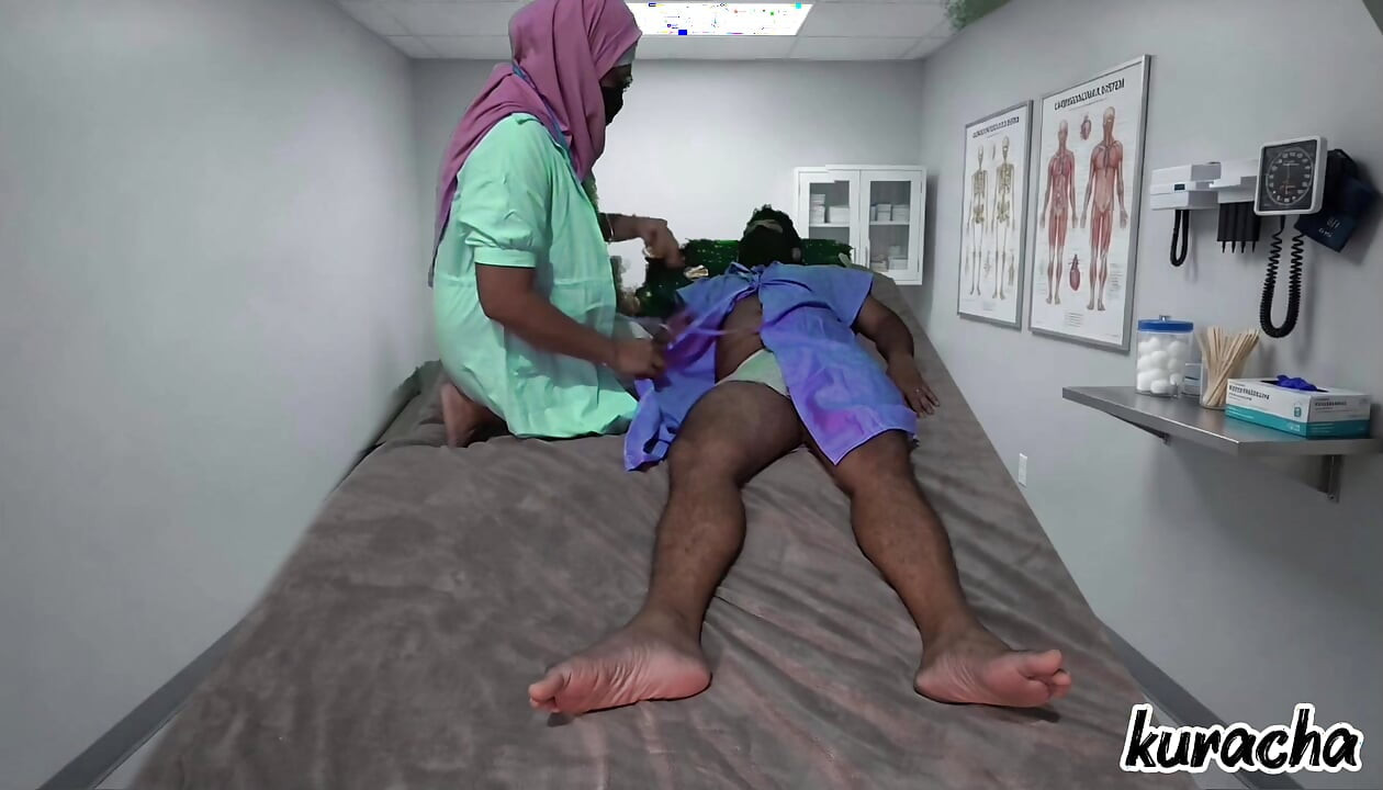 Lady Doctor fake checkup to get fuck from Patient