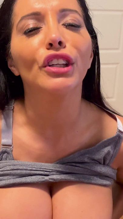 Francesca 's Cuck Caught Jerking off Watching Her Suck Big Black Cock Leaves Her Covered in Massive Facial