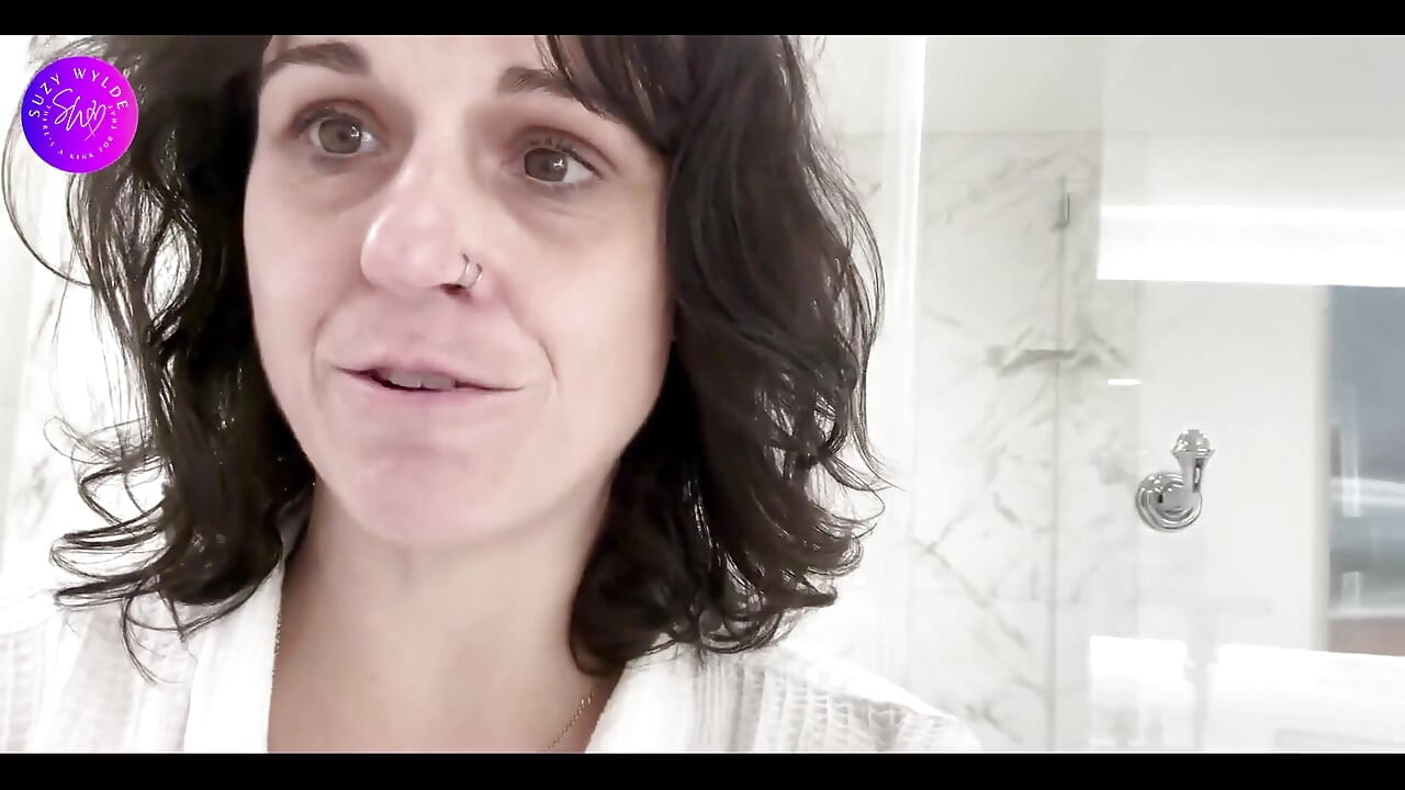 Peep Suzy Wylde's Birthday Surprise!