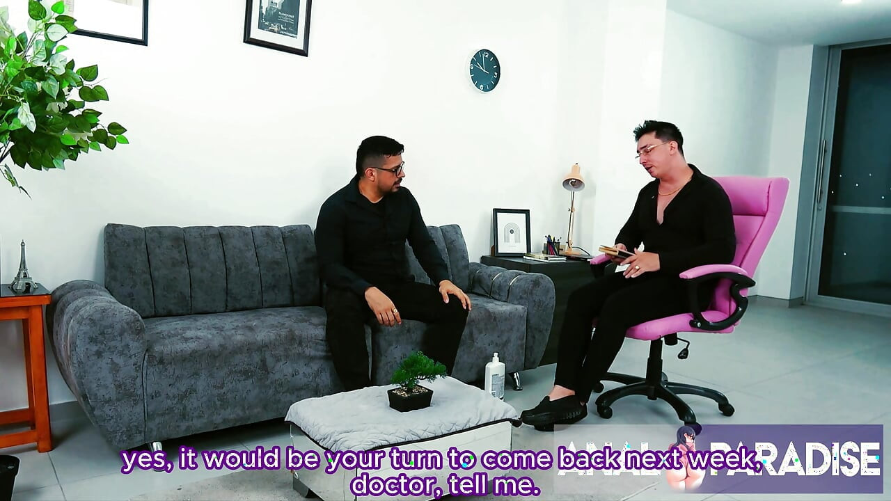 MY STEPSON FUCKS MY ASS WHILE WE WATCH A MOVIE IN THE SAME BED WITH MY HUSBAND.
