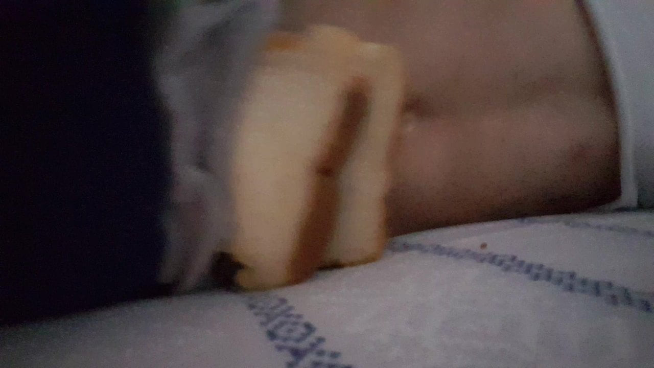 Lay on bed