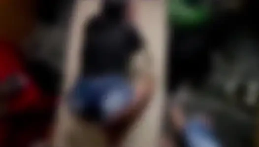 Adik tiriku viviane martix lagi asik muasin memeknya pakai mainan seks