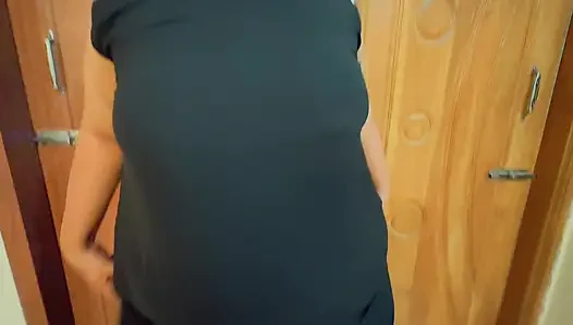 Tante semok arab dengan toket besar pengen dientot sama tetangganya sendiri waktu suaminya lagi di pasar!
