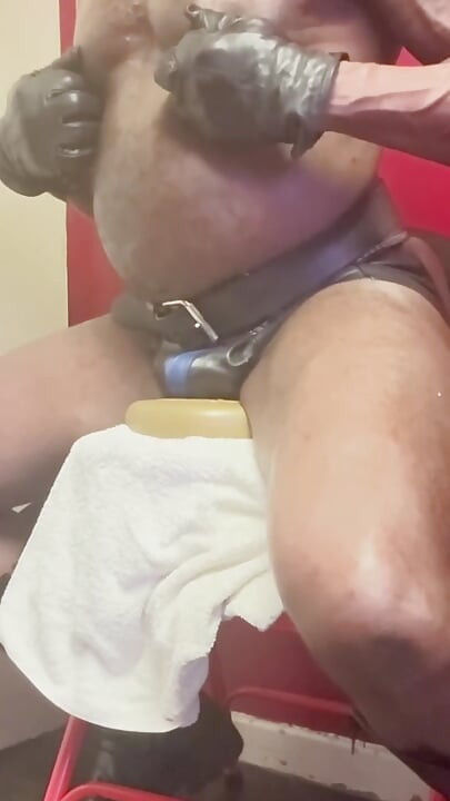 510 Seconds of Black Muscle Butt Prostate & Titplay