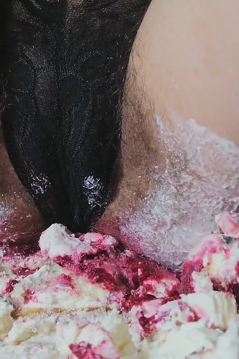Pastel sentado en cam