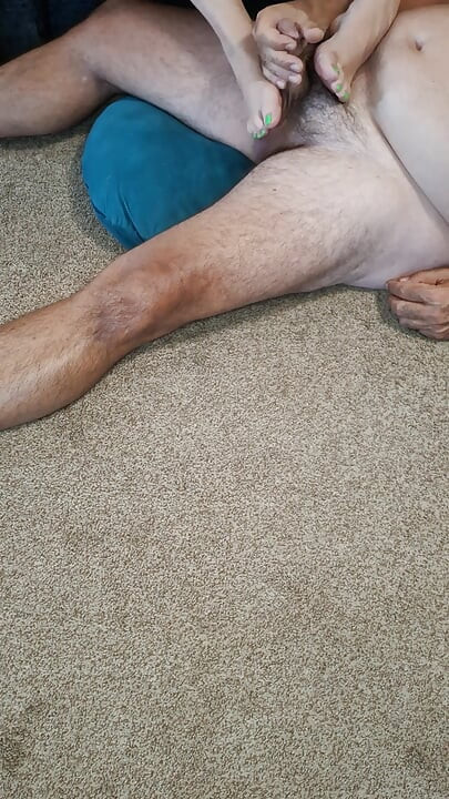 Worshipping her her soft bare feet and jerking my cock