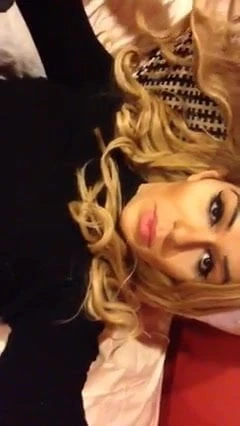 smoking hot tranny2