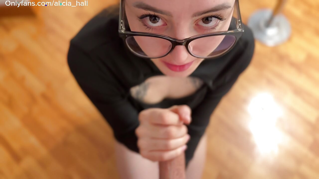 The library girl flor with me and give me the best blowjob ever