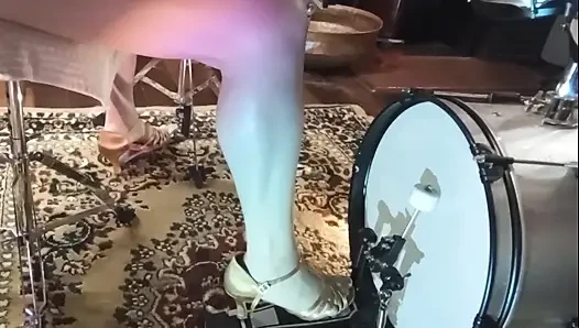 Latihan Memompa Pedal Drums Set