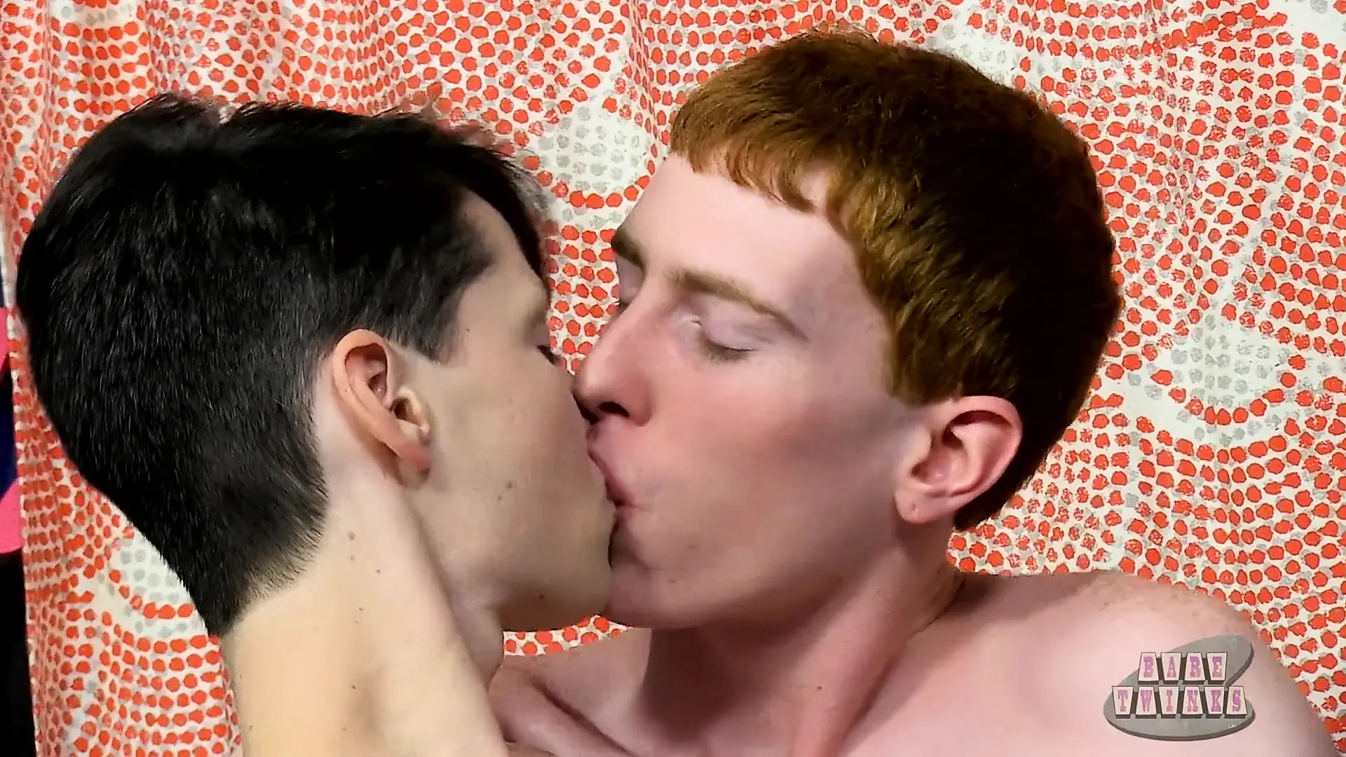 Benjamin suka kontol besar pria kulit hitam!