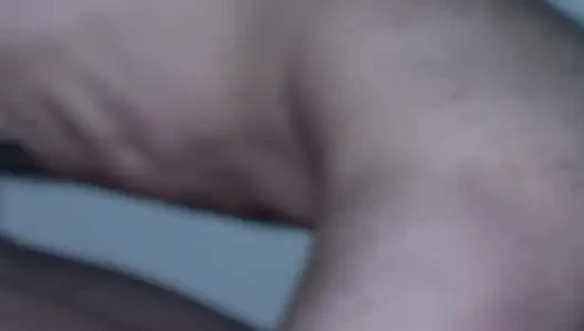 Deutsche rothaarige Frau hat tierischen spaß mit freund