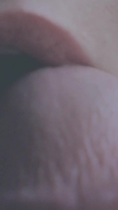 Sensual close-up blowjob from amateur girlfriend | Clip 1