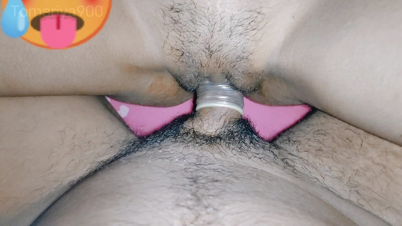 J’ai baisé ma jeune demi-sœur, sexe torride