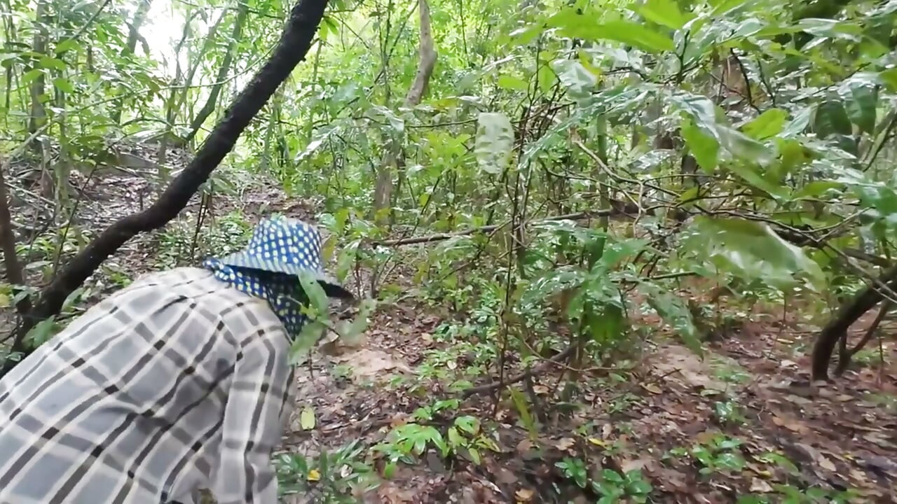 Thai Teenager Walks around Picking Mushrooms and Gets Fucked in the Pussy. Thai Audio