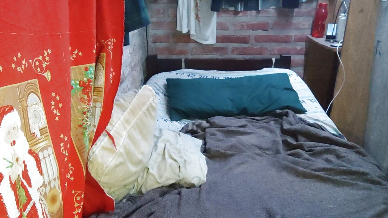 Мені подобається, що мій хлопець робить мені кілька хороших масажів в дупу, і що ми закінчуємо жорстким сексом