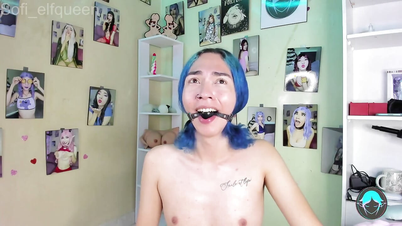 복종하는 Sissygives 오럴