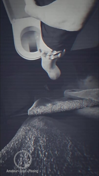 Flatmate Caught Peeing on Night Vision Cam