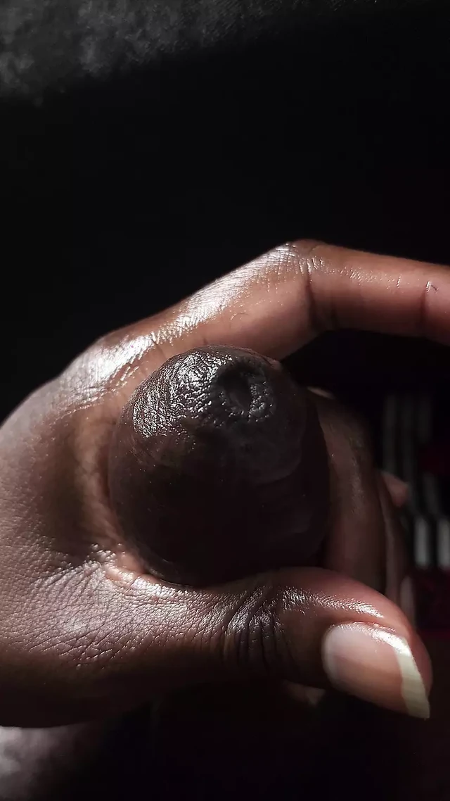 Pulsating uncircumcised Black Cock Masterbation