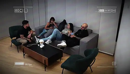 Das Haus Der Fucks, Ich Ficke Allison Sweet, Während Meine Freunde Uno Spielen