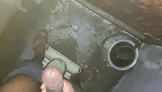 Desi young man materbation two time in bathroom