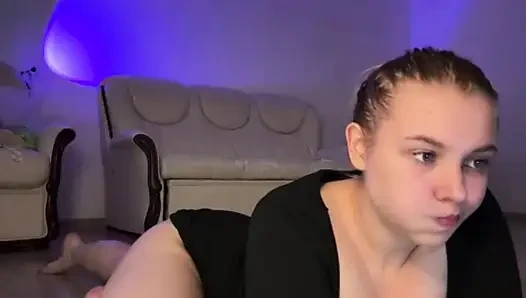 Jucielussie hard fucking with huge dildo