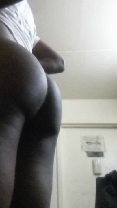 Only Little Dicks Go Up In This Tight Bootyhole Anal