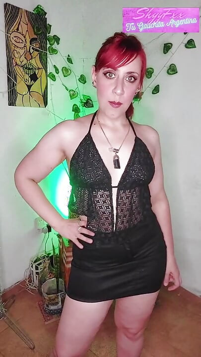 Megkérem a felszarvazott cim, hogy válasszon egy tangát, hogy megdughassak egy másik férfit!!