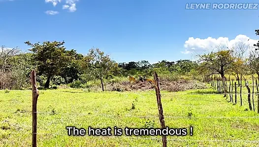 Tante seksi ini rela dientot habis-habisan sama petani sampai matanya merem melek - pov