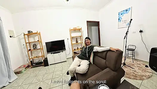 Lesbian, when in doubt, sucks and gives her pussy until she orgasms.