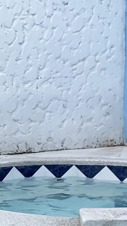 "Büyük götlü latin ev hanımı azgın kayınbiraderi tarafından jakuzide sikiliyor" anı paylaşmalı
