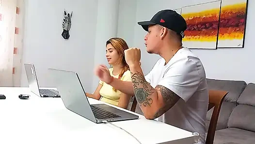 Занимаюсь сексом с моей лучшей подругой.