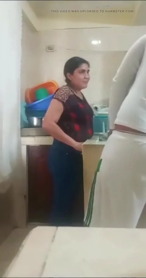 Beni mutfakta sik, karın her an gelebilir.