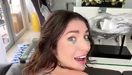 Brenna Benar-benar Orang Aneh! Gara-gara nggak sabar dientot, cewek ini nggak sabar dientot habis-habisan sampai wajahnya menetes!