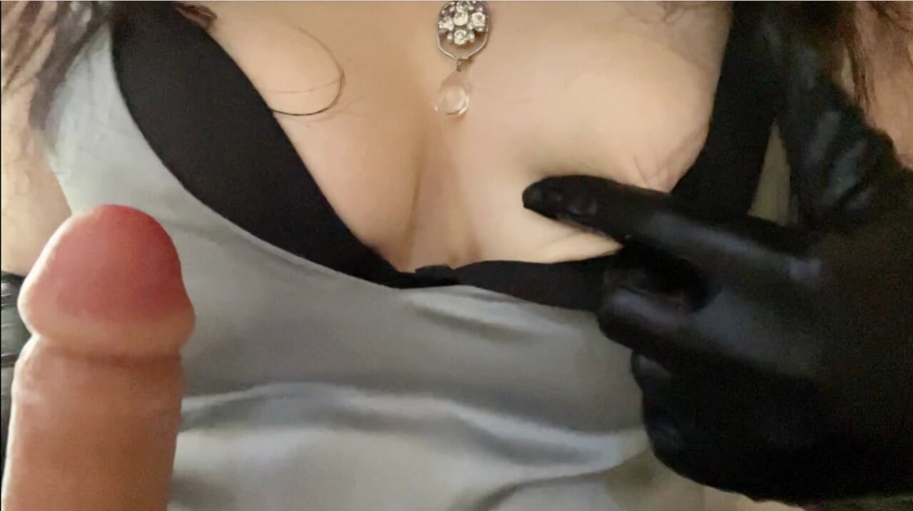 Mistress Lara in luxury outfit and titfuck
